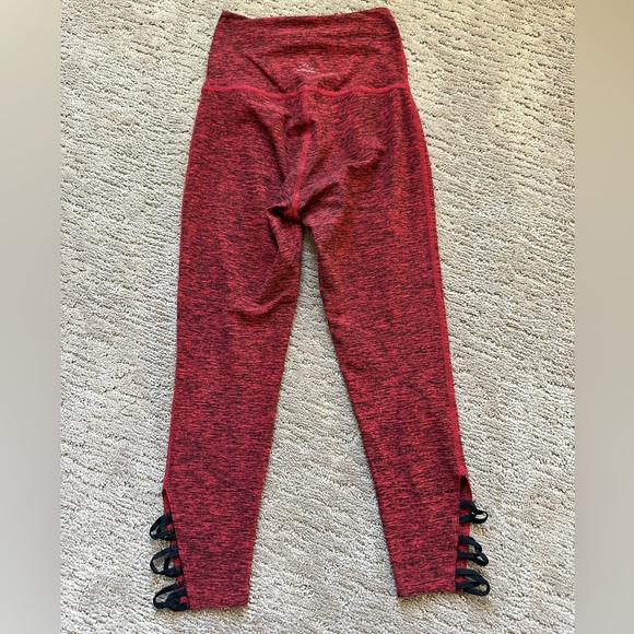 Beyond Yoga Spacedye Interlooped high waisted capri leggings - Picture 5 of 7